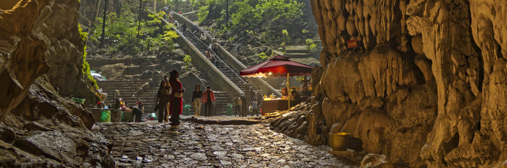 Perfume Pagoda, région de Hanoi, Vietnam