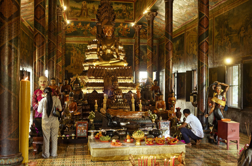 Wat Phnom, Phnom Penh